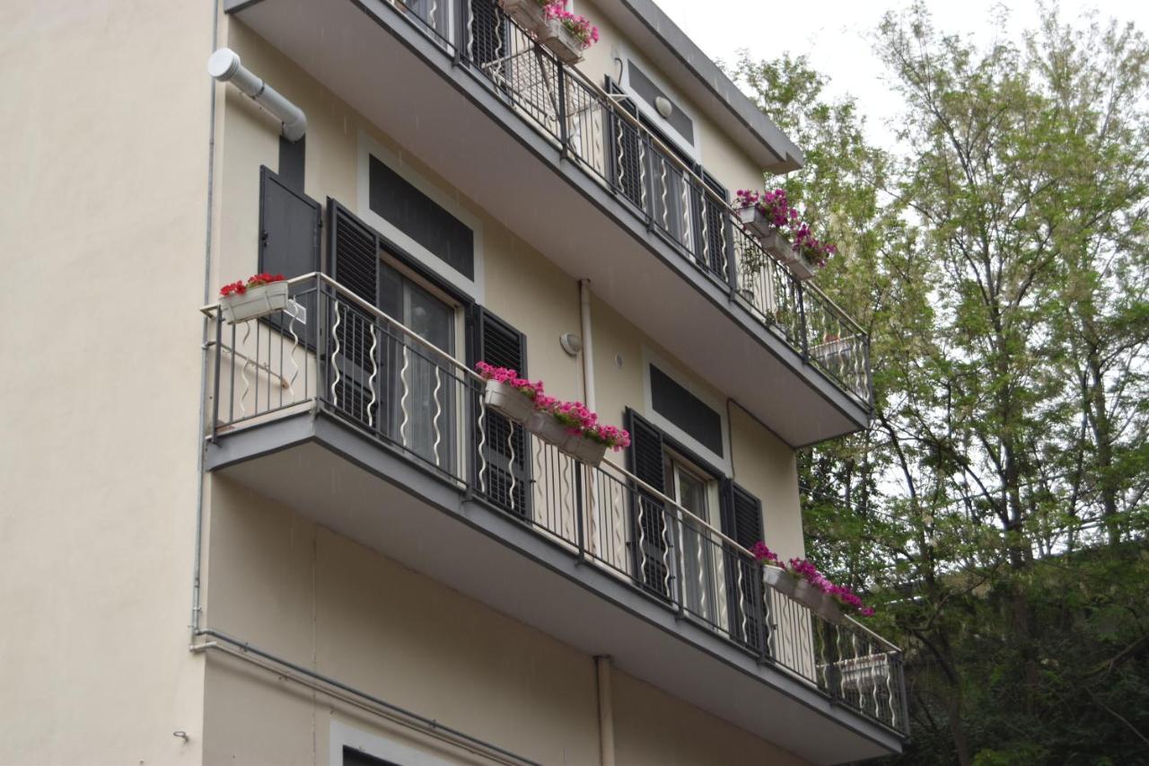 Bed and Breakfast Sophie Salerno Esterno foto